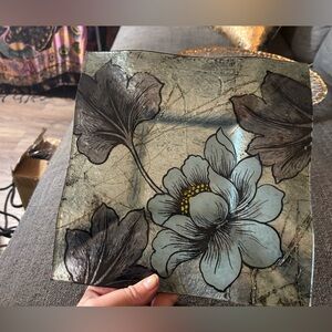 Lauren Home Trends Glass Floral Decorative Plate 10in Across Metallica Blue